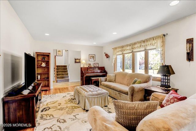 31 Cameron Court, Freehold, NJ 07728