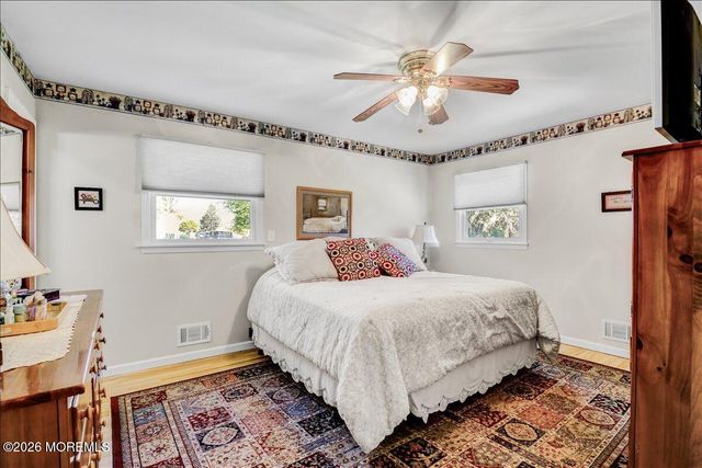 31 Cameron Court, Freehold, NJ 07728