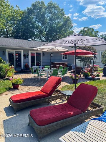 31 Cameron Court, Freehold, NJ 07728