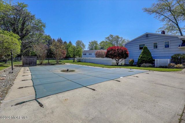 31 Cameron Court, Freehold, NJ 07728