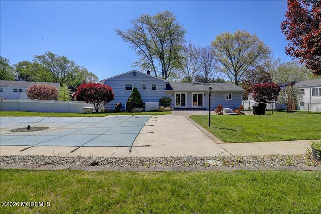 31 Cameron Court, Freehold, NJ 07728