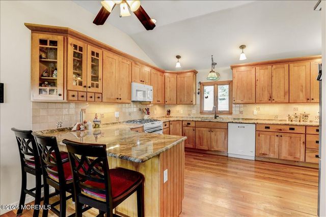 31 Cameron Court, Freehold, NJ 07728