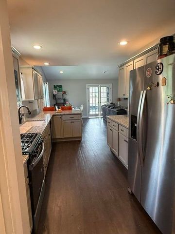 901 9th Street SW 6a, Demotte, IN 46310