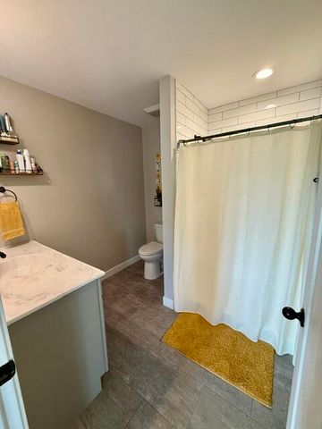 901 9th Street SW 6a, Demotte, IN 46310