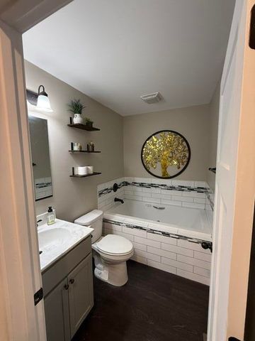 901 9th Street SW 6a, Demotte, IN 46310