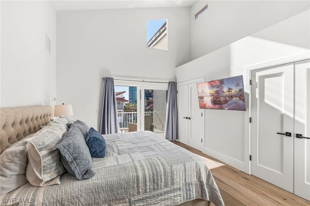 4705 Villa Mare LN, Naples, FL 34103