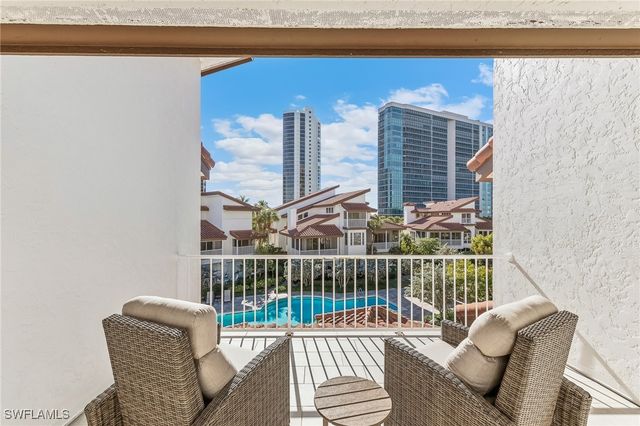 4705 Villa Mare LN, Naples, FL 34103