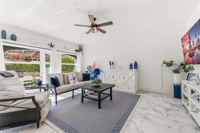 4705 Villa Mare LN, Naples, FL 34103