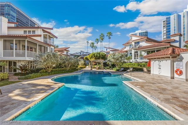 4705 Villa Mare LN, Naples, FL 34103