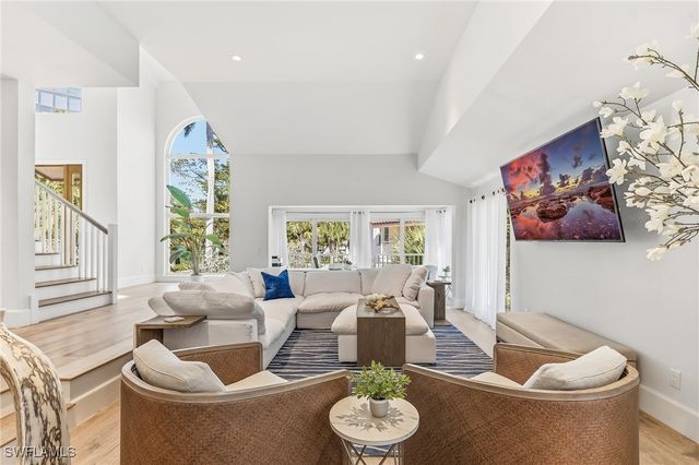 4705 Villa Mare LN, Naples, FL 34103