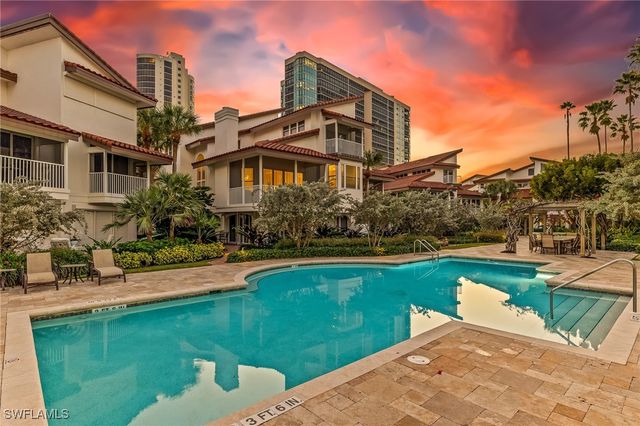 4705 Villa Mare LN, Naples, FL 34103