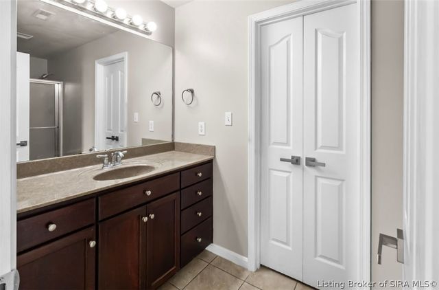 12310 Pinta Place, Sellersburg, IN 47172