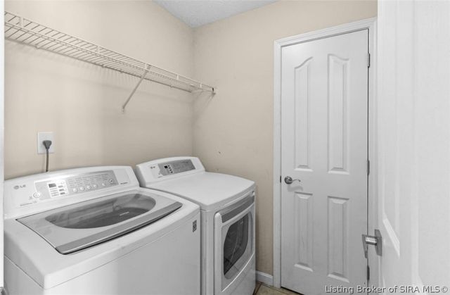 12310 Pinta Place, Sellersburg, IN 47172
