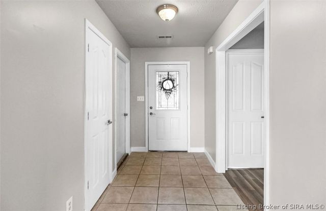 12310 Pinta Place, Sellersburg, IN 47172
