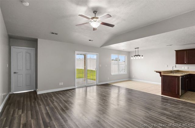 12310 Pinta Place, Sellersburg, IN 47172