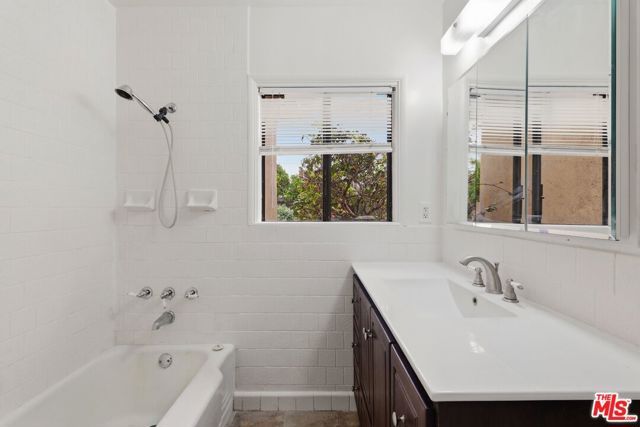 11519 National Boulevard, Los Angeles, CA 90064