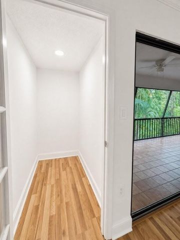 4570 RINGWOOD MEADOW 2, Sarasota, FL 34235