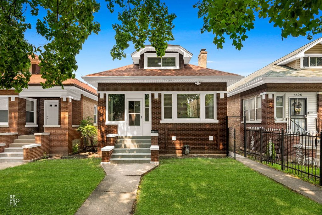 5512 W Potomac Avenue, Chicago, IL 60651