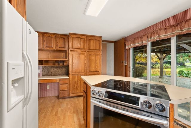 998 State Route 6, Raymond, WA 98577