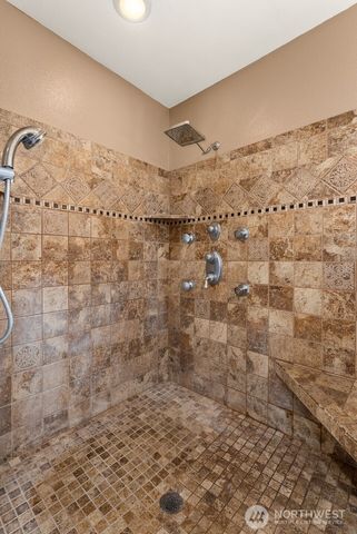 998 State Route 6, Raymond, WA 98577