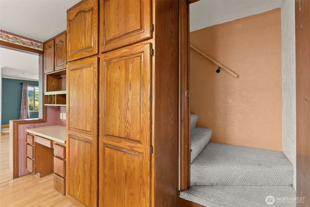 998 State Route 6, Raymond, WA 98577