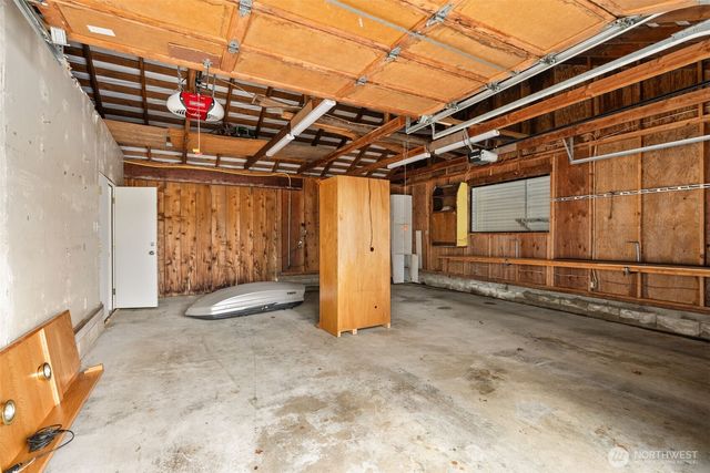 998 State Route 6, Raymond, WA 98577