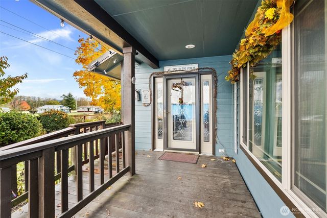 998 State Route 6, Raymond, WA 98577