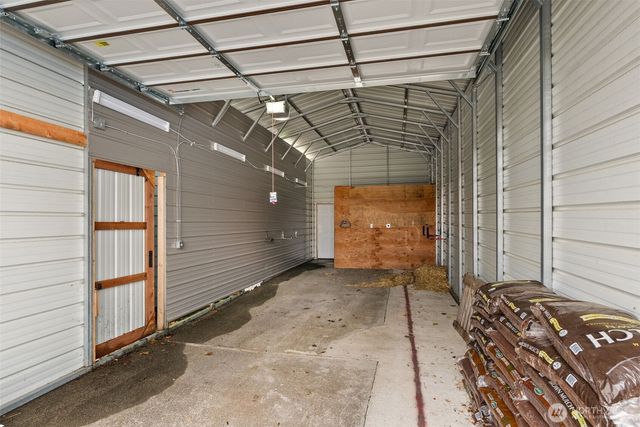 998 State Route 6, Raymond, WA 98577