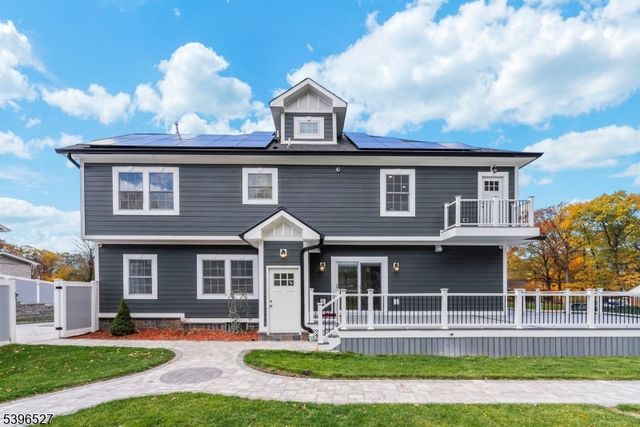 45 Dietrich Ln, North Haledon Boro, NJ 07508