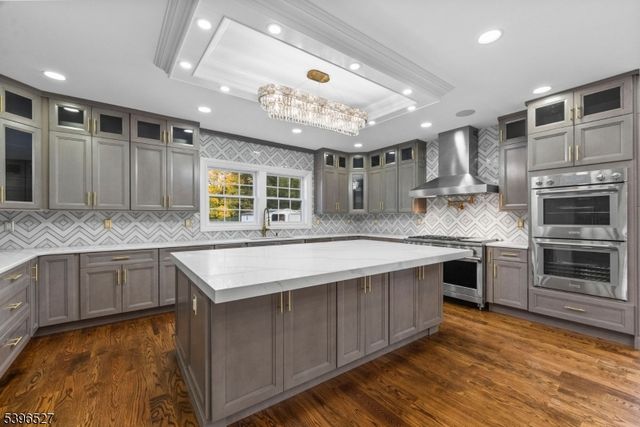 45 Dietrich Ln, North Haledon Boro, NJ 07508