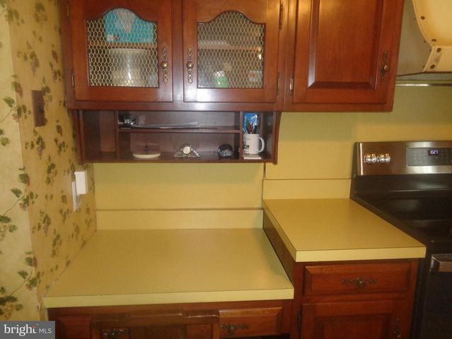 1730 HOLLINSHED AVE, Pennsauken, NJ 08110