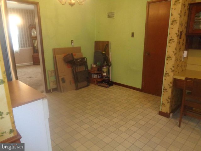 1730 HOLLINSHED AVE, Pennsauken, NJ 08110