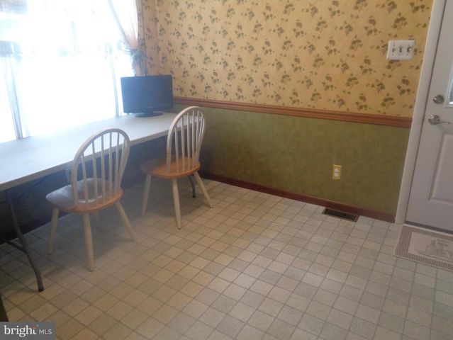 1730 HOLLINSHED AVE, Pennsauken, NJ 08110