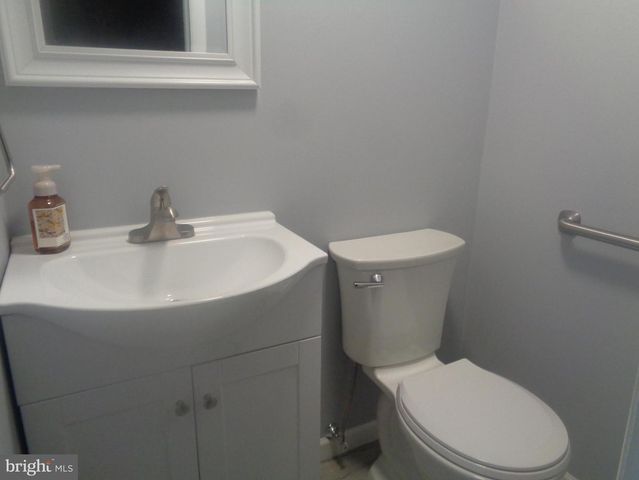 1730 HOLLINSHED AVE, Pennsauken, NJ 08110