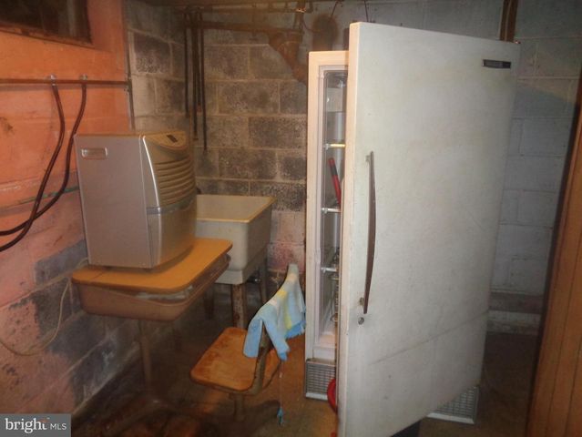 1730 HOLLINSHED AVE, Pennsauken, NJ 08110