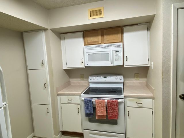 3919 Fairmont Parkway Parkway 162, Pasadena, TX 77504