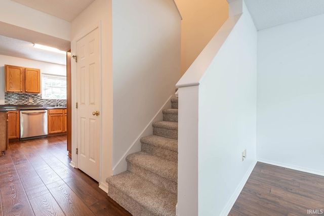 2200 S Sweetbriar Court, Bloomington, IN 47401