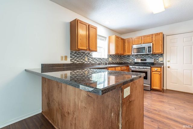 2200 S Sweetbriar Court, Bloomington, IN 47401