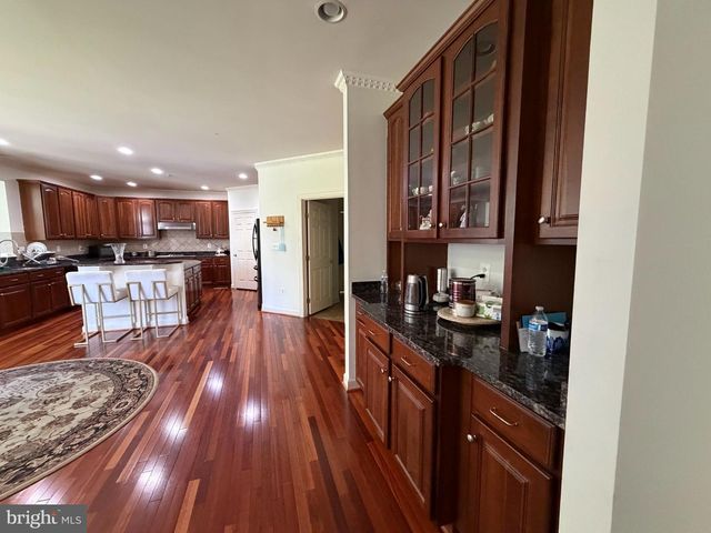 18724 BROOKE RD, Sandy Spring, MD 20860