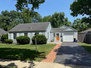 1435 Sycamore Lane, Northbrook, IL 60062