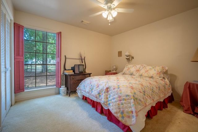565 Timber Bay Drive, Trinity, TX 75862