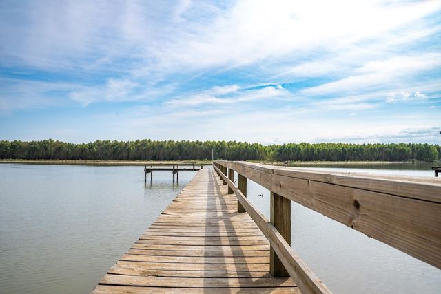 565 Timber Bay Drive, Trinity, TX 75862