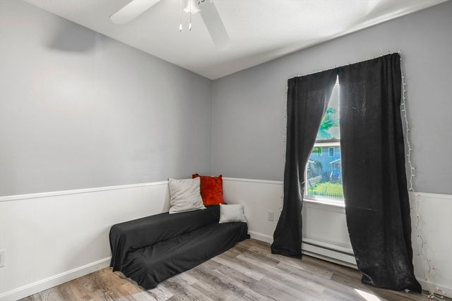 11 Broad Street 11, Hardwick, MA 01005