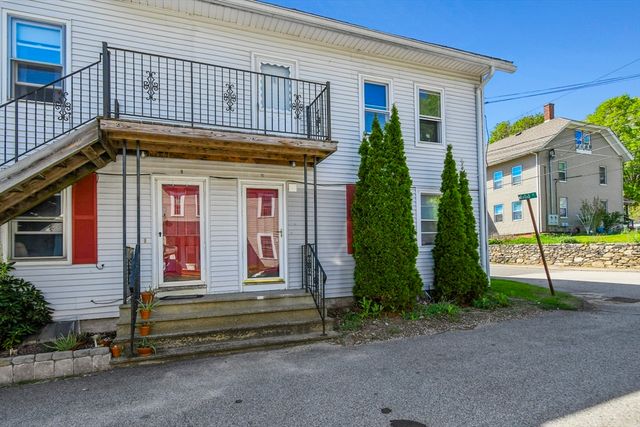 11 Broad Street 11, Hardwick, MA 01005