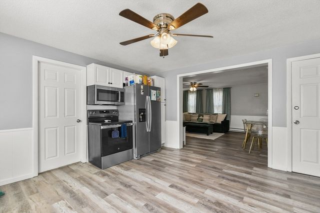 11 Broad Street 11, Hardwick, MA 01005