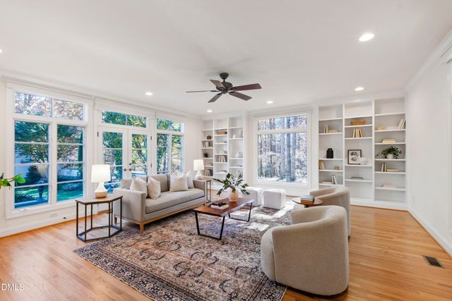 108 Chimeneas Place, Chapel Hill, NC 27517