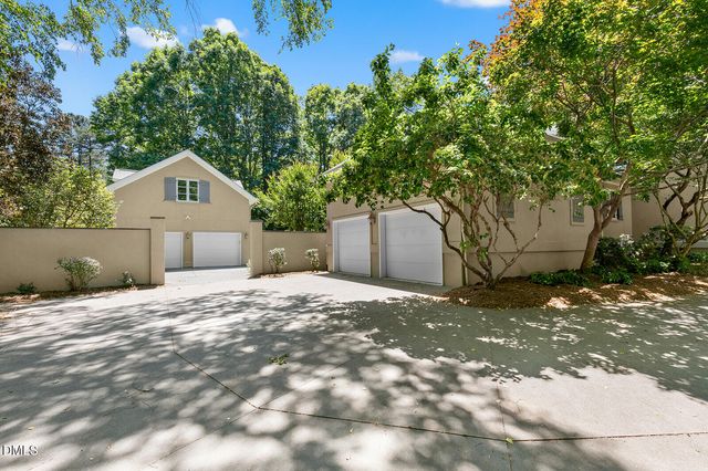 108 Chimeneas Place, Chapel Hill, NC 27517
