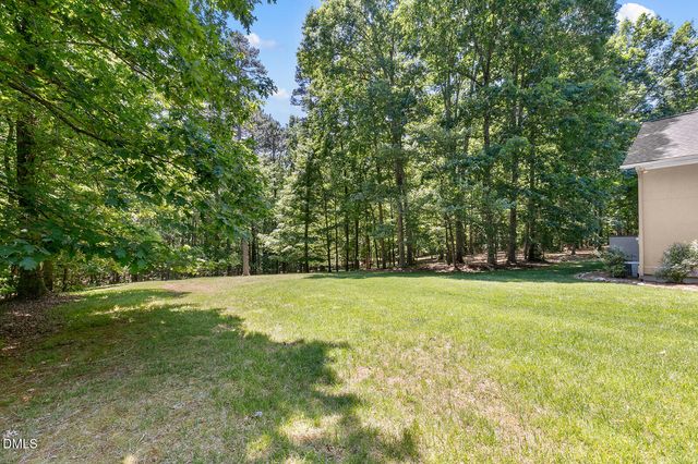 108 Chimeneas Place, Chapel Hill, NC 27517