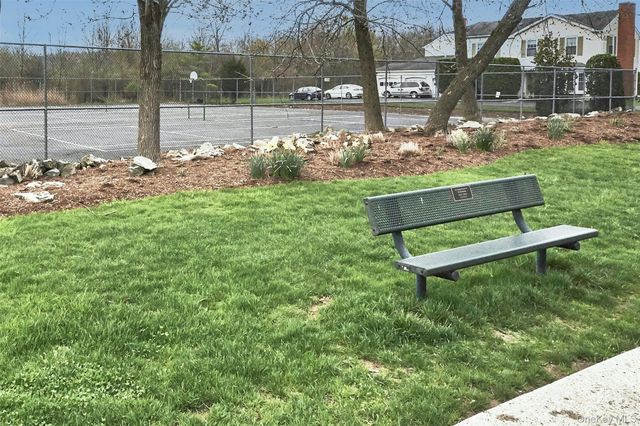 46 The Rise, Warwick, NY 10990