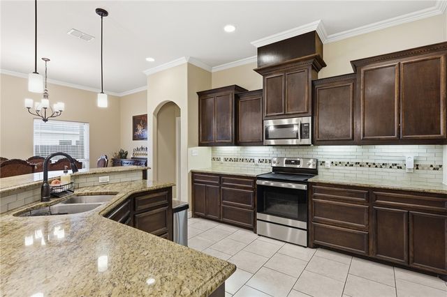 3413 Lakers Nation Ct, Corpus Christi, TX 78414